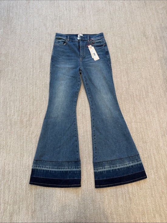Alice + Olivia Denim - Alice & Olivia Liana Vintage Blue Jeans